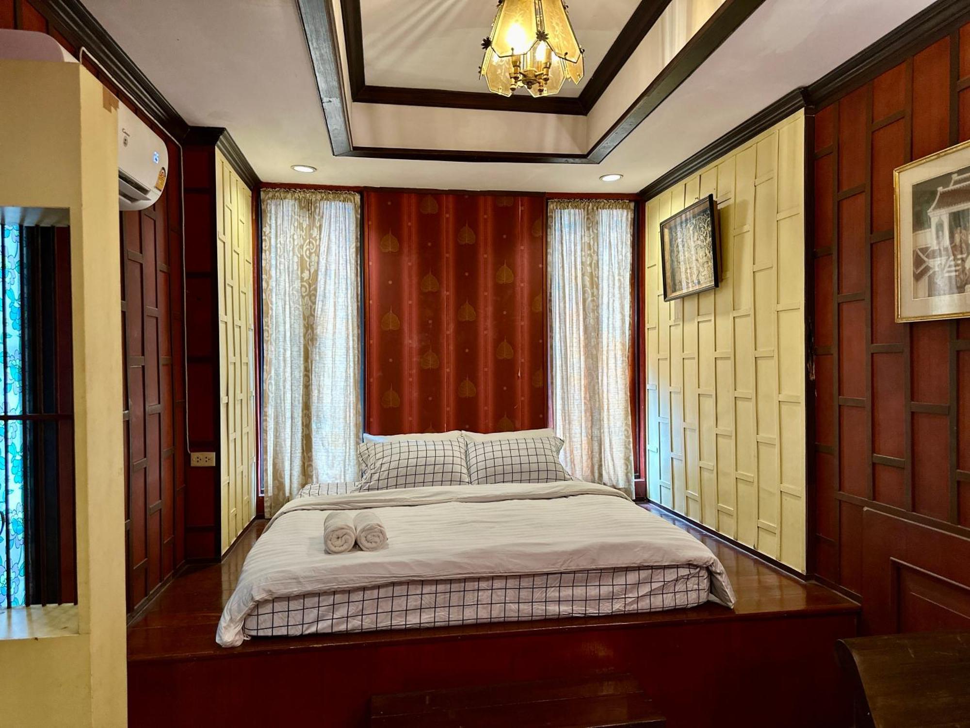 Tony'S Place Ayutthaya Extérieur photo