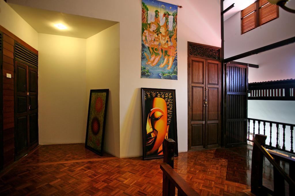 Tony'S Place Ayutthaya Extérieur photo